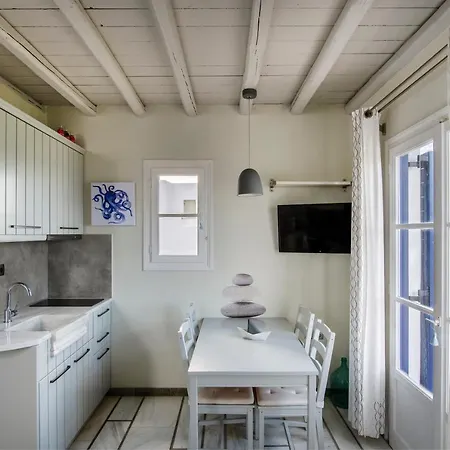 Pure White 1bd House With Amazing Sea Views In * Naoussa