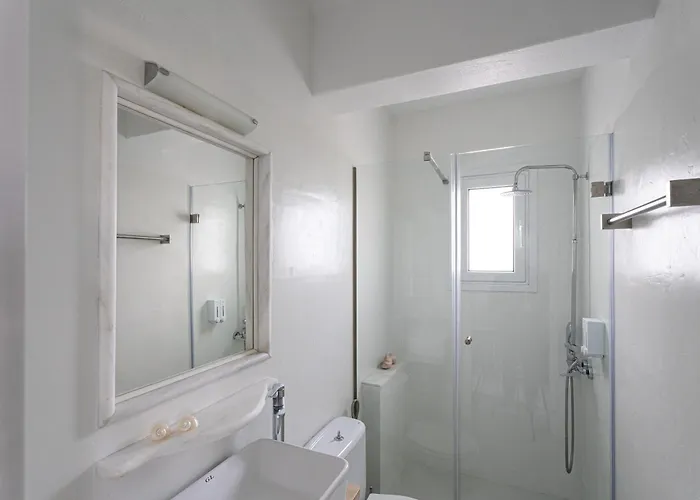 Апартаменты Pure White 1bd House With Amazing Sea Views In *