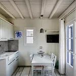 Pure White 1bd House With Amazing Sea Views In * Науса